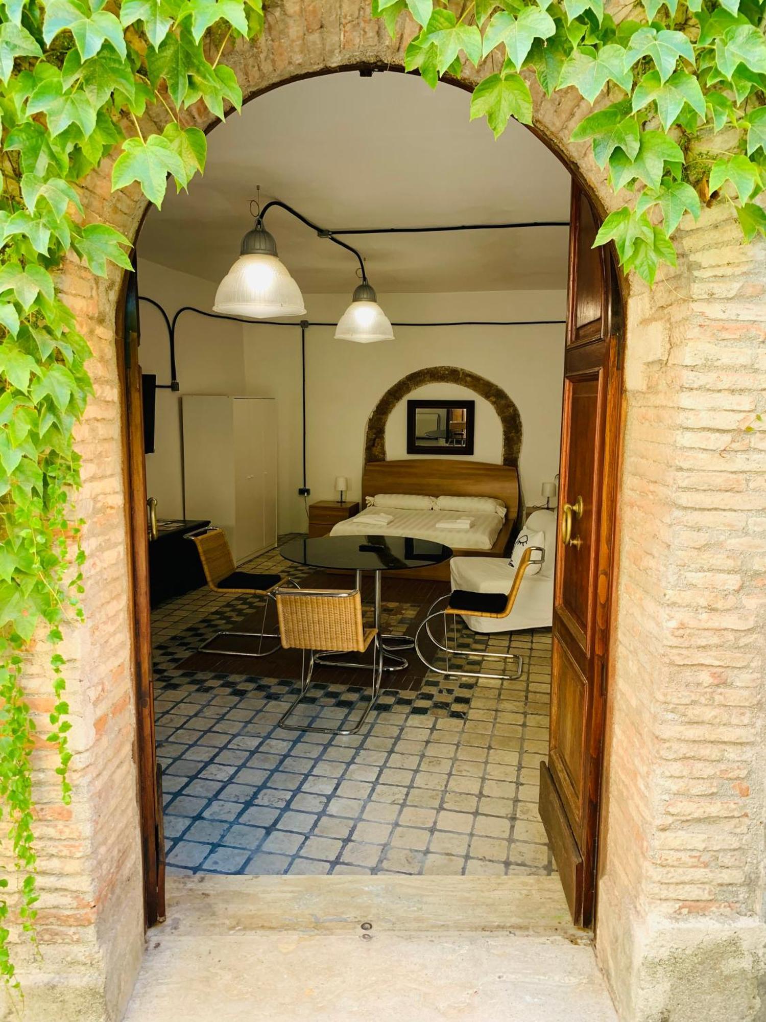 Porta Conca Apartments Ριέτι Εξωτερικό φωτογραφία